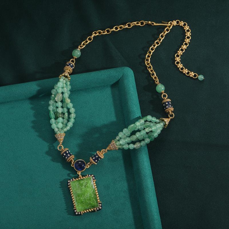 Vintage dabīgo akmeņu kulonu kaklarota Antīka