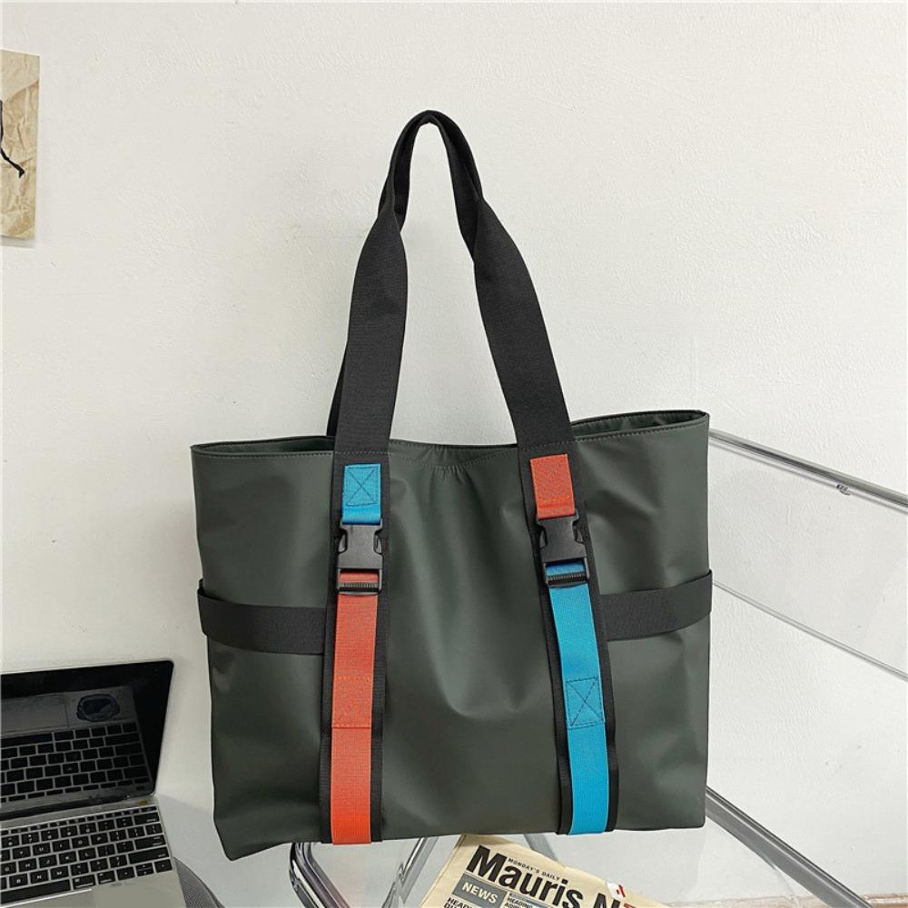 Waterproof Male Tote Bag Large Capacity Nylon Duffle Bag Zipper Men Shoulder Bag  Streetwear