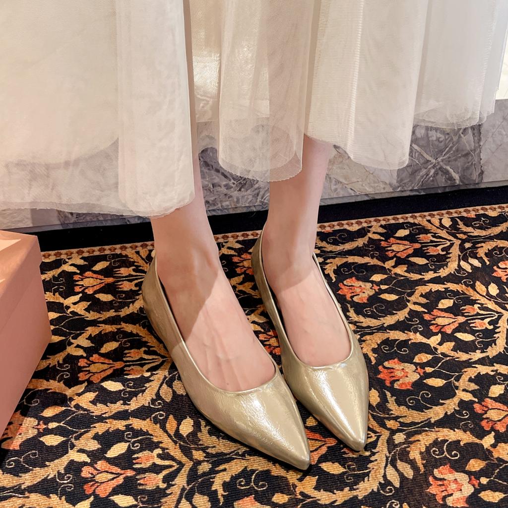 Fashion Women Candy Color Ballet Flats White Wedding Shoes Woman Flats Patent Leather Slip on Shoes Zapatos Mujer Ladies Boat Shoes NEW