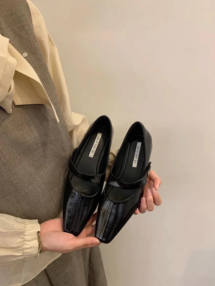 

Новинка, туфли на плоской подошве с раздельным носком, женские, качественные кожаные туфли Мэри Джейн в японском стиле, туфли-лодочки, туфли-лодочки, женские туфли-ниндзя Tabi 35 чёрный