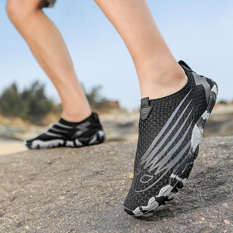Women Quick Dry Water Sports Shoes Men's Non-slip Barefoot Beach Wading Shoes Breathable Aqua Shoes for Summer Swimming Surfing