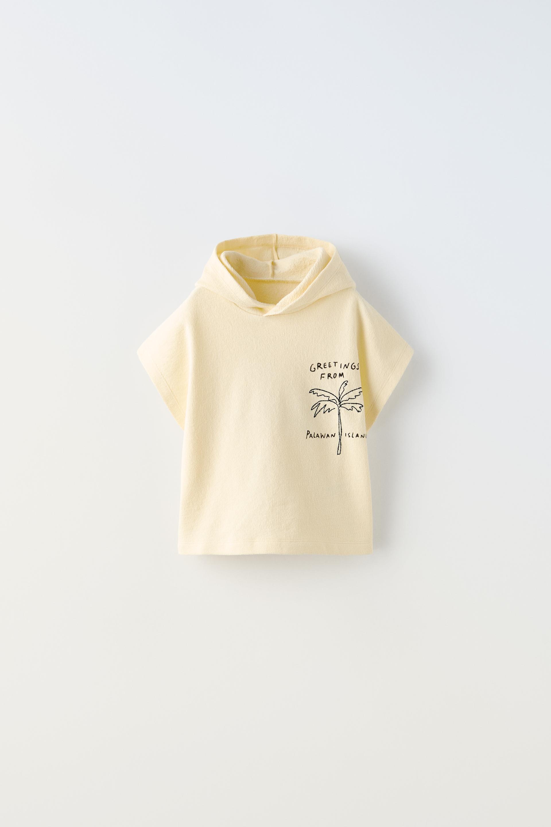 

МАХРОВАЯ ФУТБОЛКА С КАПЮШОНОМ С ВЫШИВКОЙ