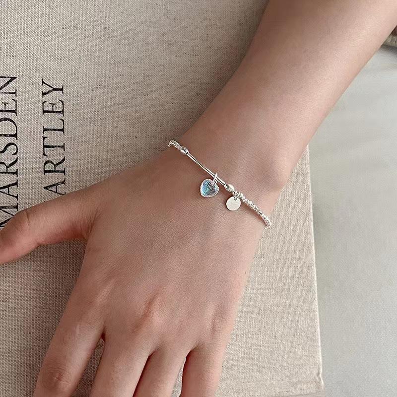 Herzförmiges Mondstein Unregelmäßiges Sterling Silber Anhänger Armband für Damen - Hochwertiges Handgefertigtes Design