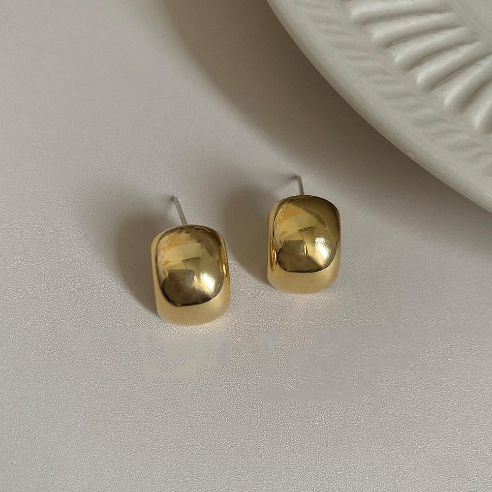 Geometric Metal Irregular Grain Stud Earrings for Women Punk Style Pleated Square Personality Earrings Travel Party Jewelry Gift
