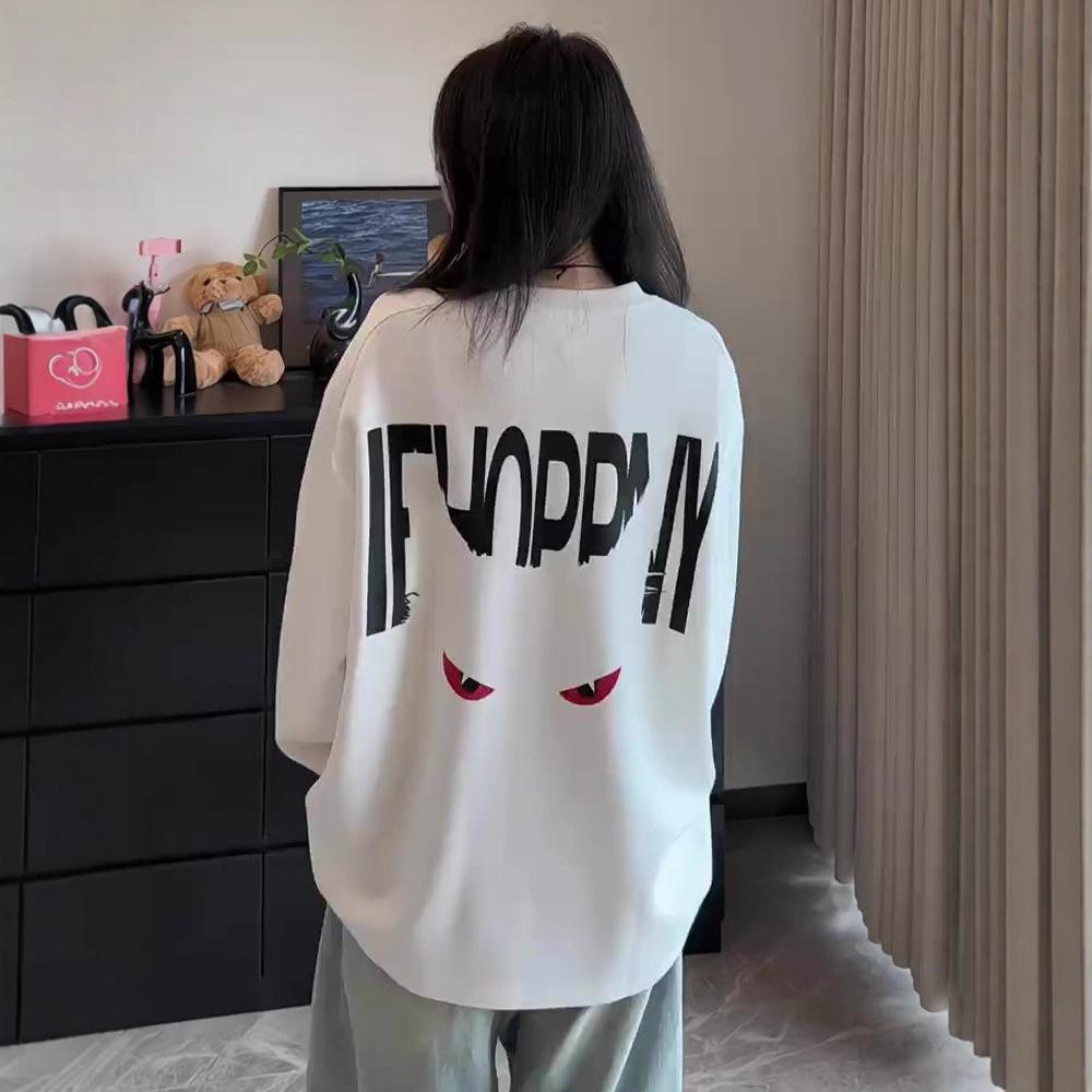 Design Sense Sweater Men's Autumn Letter Printed T-shirt with Long Sleeves and Bottoming Shirt.