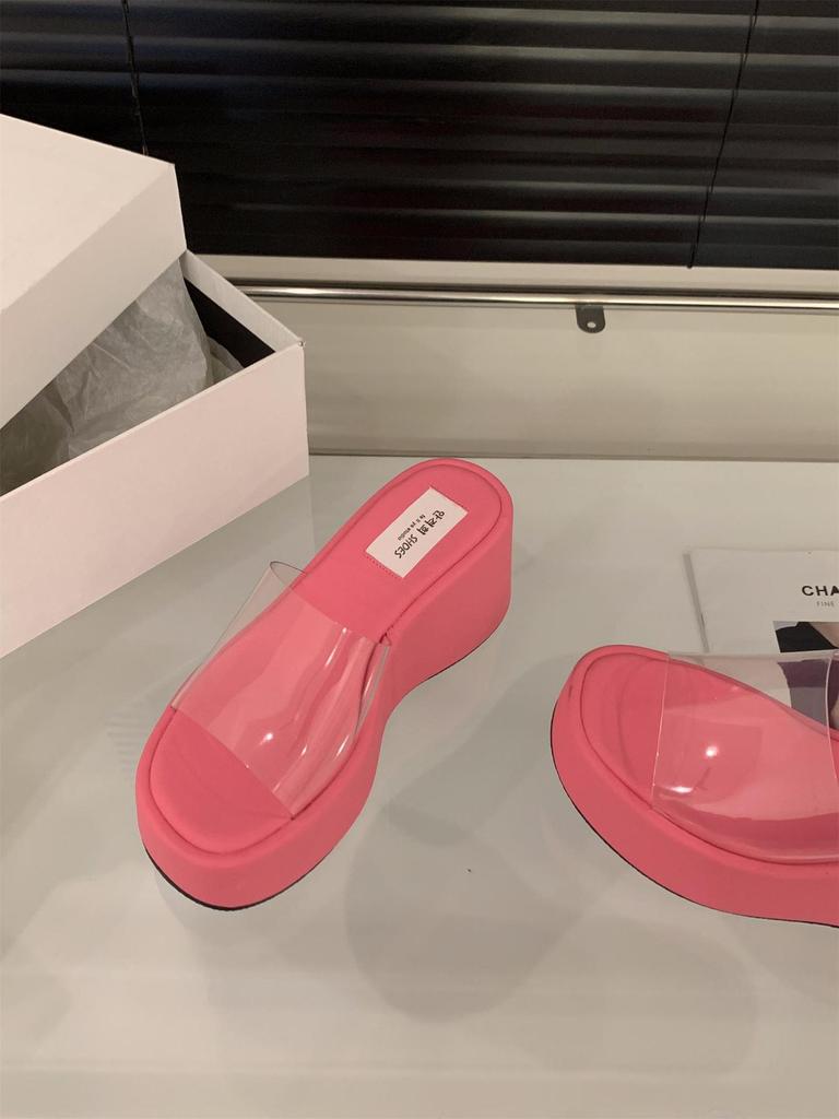 Muffin Thick-soled Cool Slippers Fairy Shoes 2025 New Summer Wear Slope Heel Heel Heightened Transparent Word with Sandals