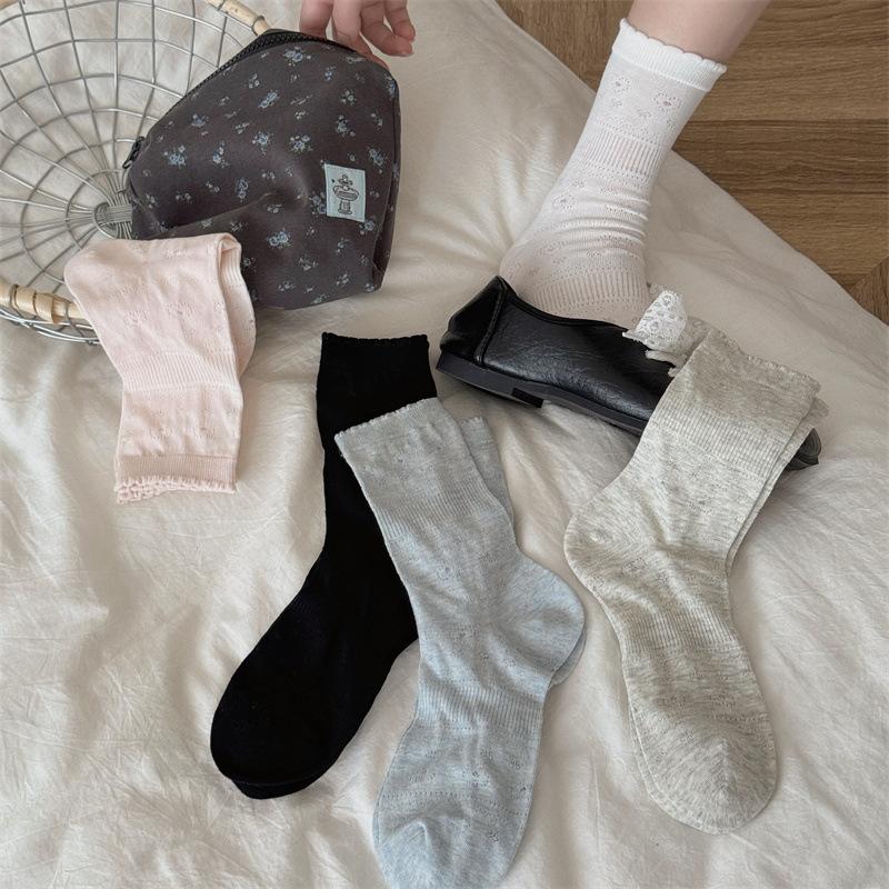 Ladies Summer Thin Simple Hollow Love Bow Lace Boneless Tube Stack Socks