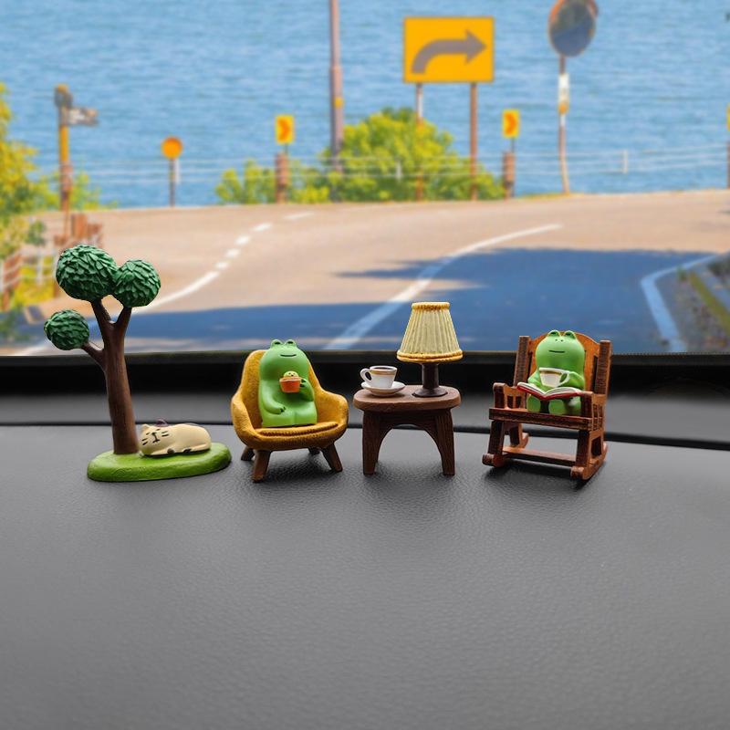 Japanese Resin Small Frog Rocking Chair, Cute Healing Ornament For Table & Shelf, For Room, Office, Car Interior & Desktop Decoration