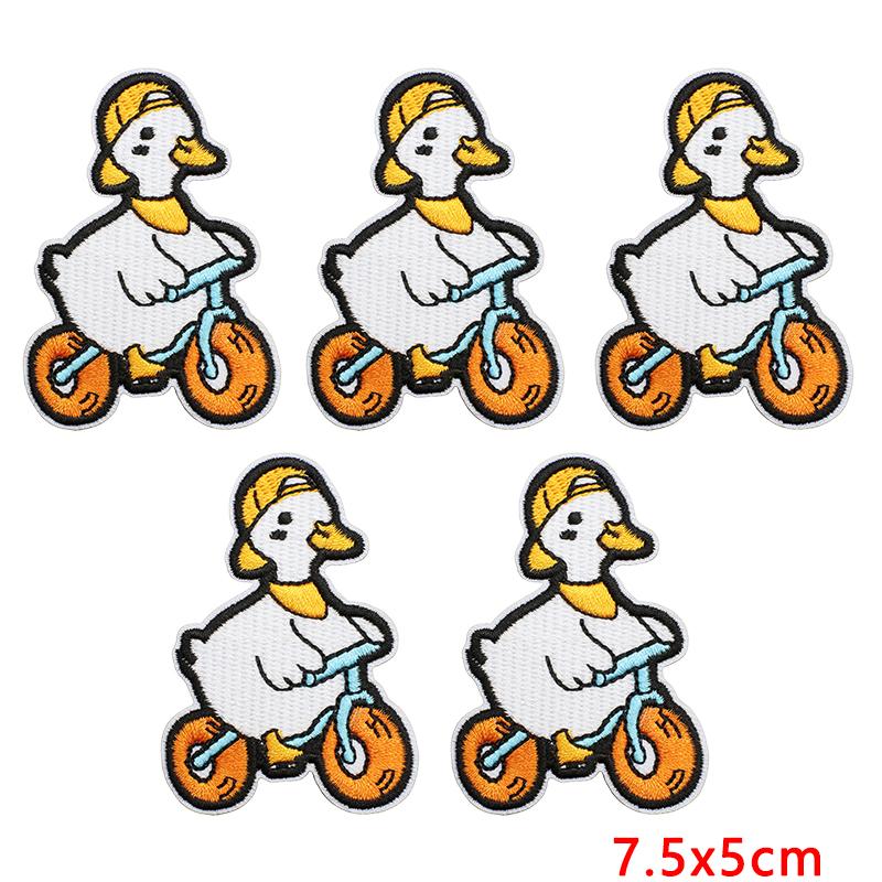10pcs /Lots Cute Duck Embroidered Applique Cartoon Animal Duck Patch Iron On Patches For Clothing Decoration Diy Hats Bag Sticker