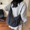 Leichte Kuhhorn-Schultertasche mit Kordelzug für Damen, große Kapazität, Canvas-Reisehandtaschen, gefaltete karierte Crossbody-Tasche für Mädchen