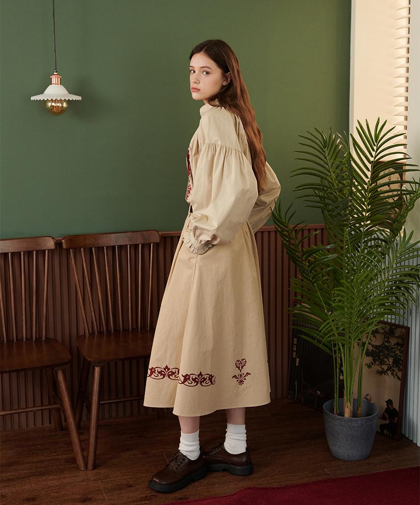 Eoboneoseu Ornament Print Midi Skirt [Beige]