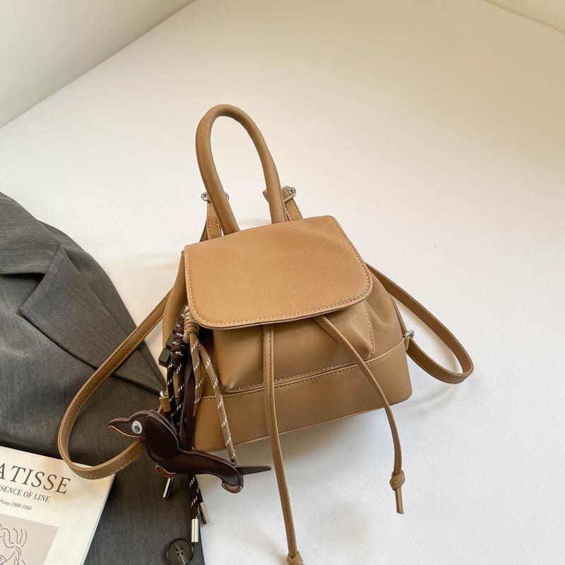 Dual Shoulder Bag, Commuter Backpack, Girlish and Versatile Handbag with a Water Bucket Design