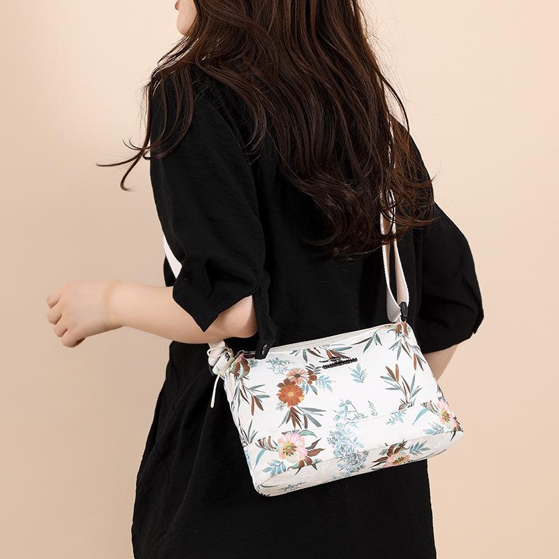 Lightweight Women's Crossbody Bag Single-shoulder Bag Large-capacity Multi-pocket Women's Bag
