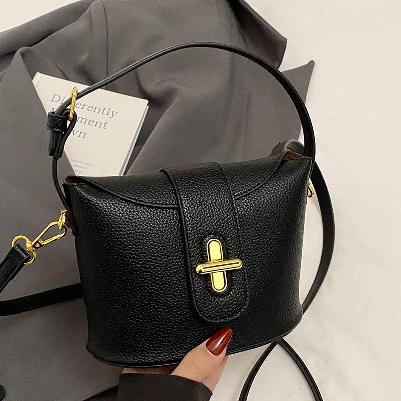 New Popular High-end Lychee Pattern Solid Color Portable Bucket Bag Fashionable Versatile Niche Commuter Style Messenger Women's Bag