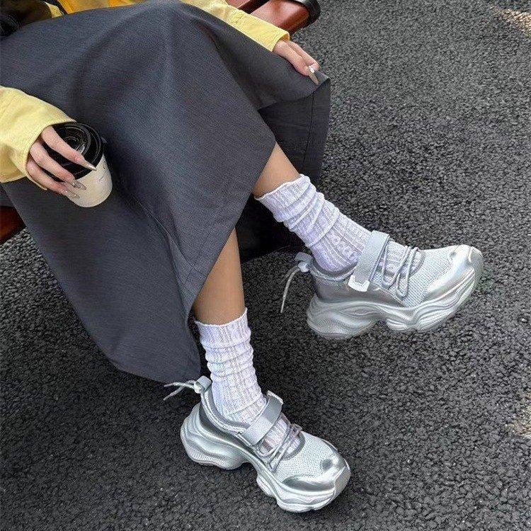 European version thick-soled heightened silver high-end dad shoes for women 2025 summer breathable hollow sports mesh sandals