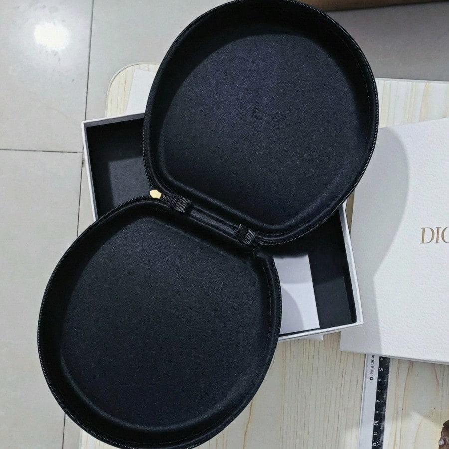 Dior Custodia Nera con Zip per Occhiali da Sole in Pelle