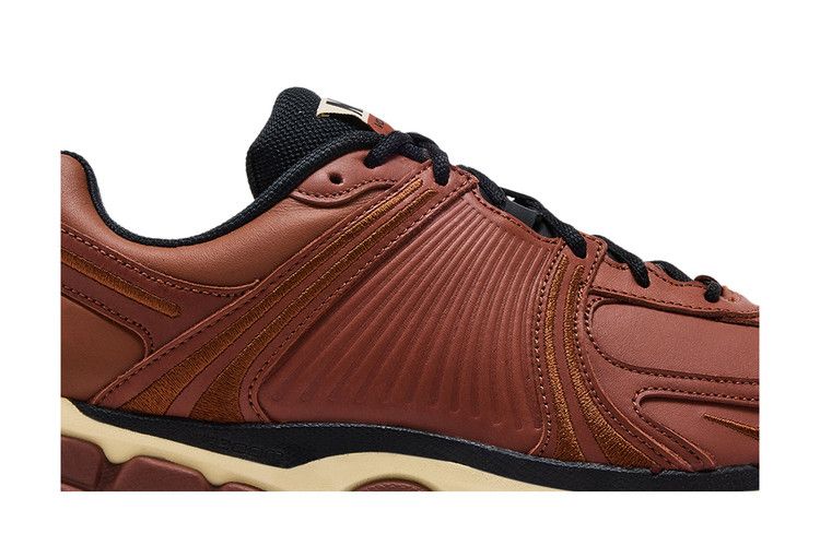 Nike Zoom Vomero 5 Swooshless Pony Sail