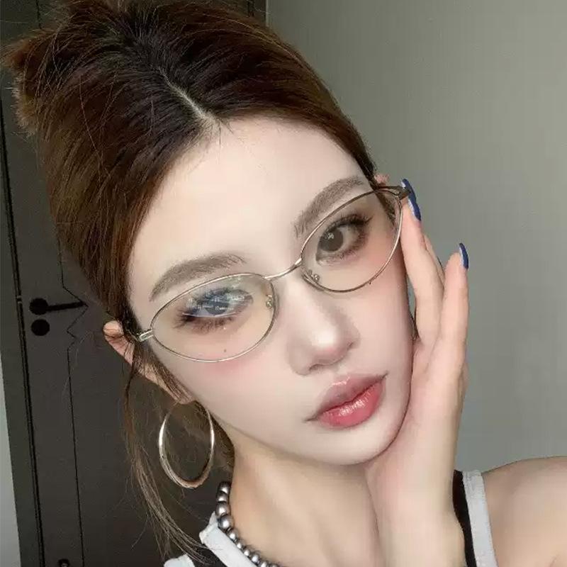 Y2K Stylish Women's Sun Glasses  Sexy Outdoor Activity Sunglasses Women Korean Campus Style Female Sunglass