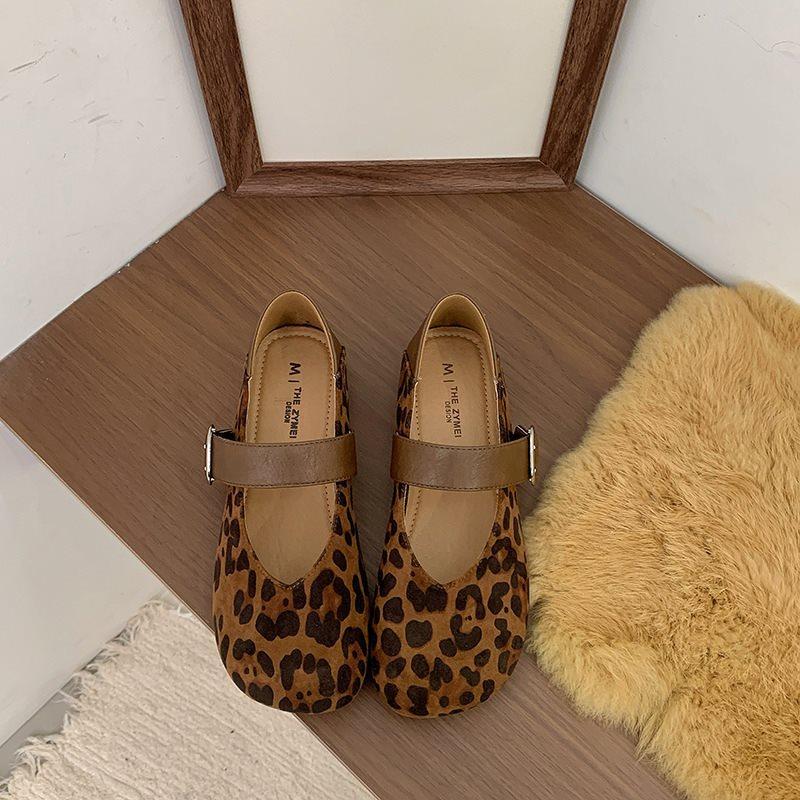 

New Mary Jane small leather shoes leopard print round head retro single shoes women s fashionable belt one-word suede autumn 2025 Korean version 40 цветной печати леопарда