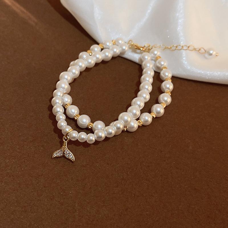 Vintage French Style T-Shaped Pearl Buckle Heart Bracelet for Women