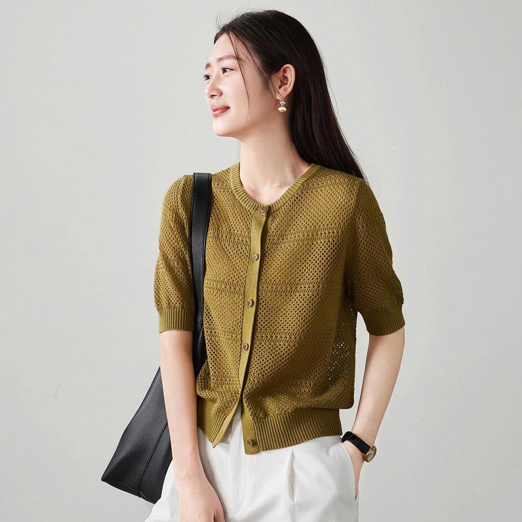 Round neck single breasted hollow knitted sweater for women in spring 2026, fashionable and versatile, slimming casual top