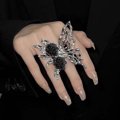 Vintage Punk Metal Black Rose Liquid Butterfly Opening Ring for Women Exaggerated Adjustable Animal Ring Aesthetic Jewelry