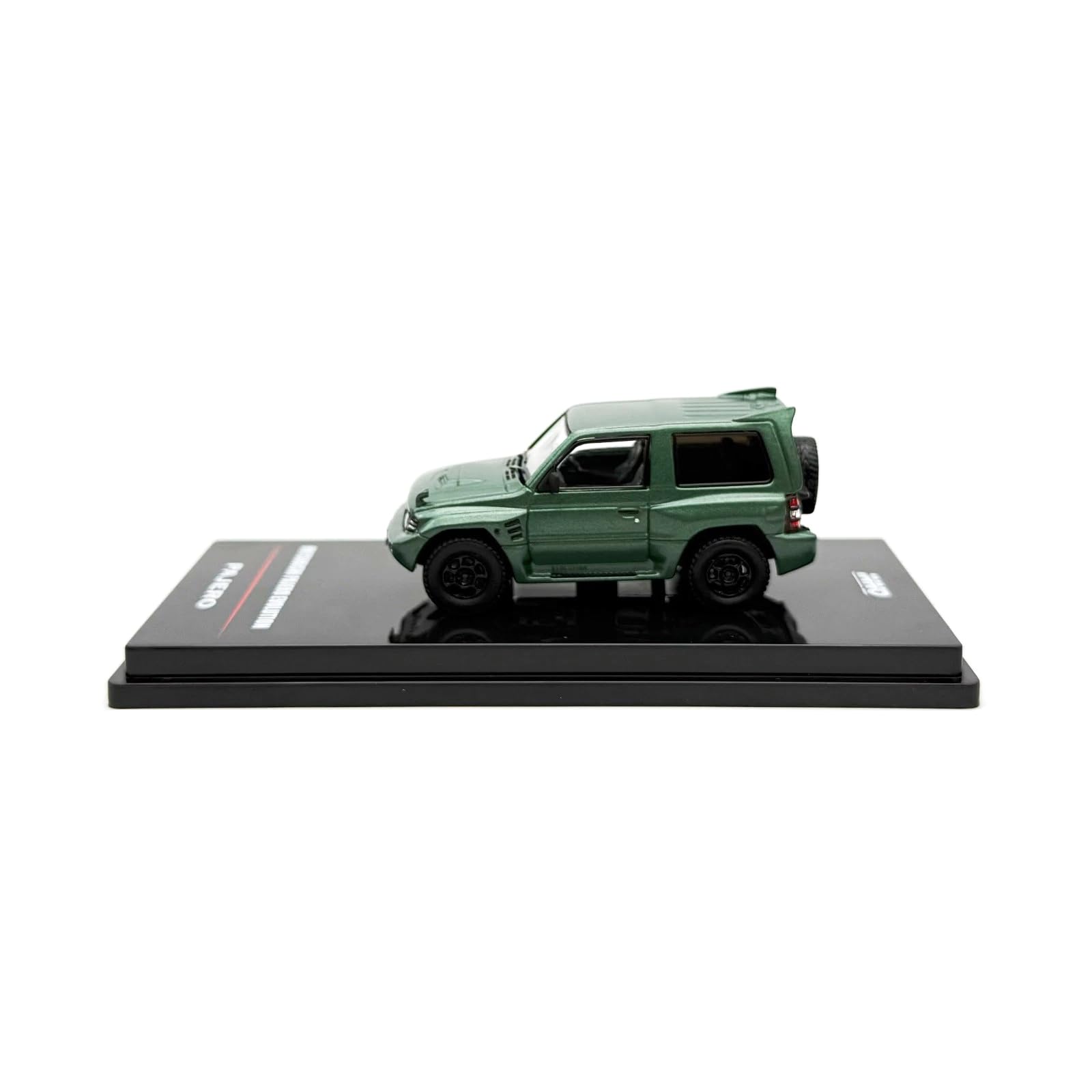 

Inno Models Mitsubishi Pajero Evolution Satin Green Finished Product 1/64 EVOP-SGRE