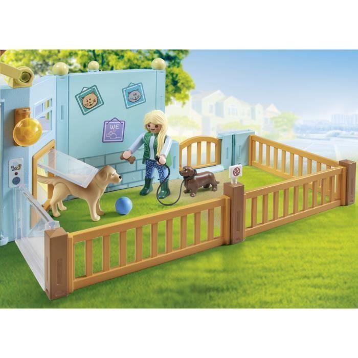 Playmobil 71742 Animal Hotel, Caregivers, Dogs and Cats, My Life, 191 Pieces, from 4 Years
