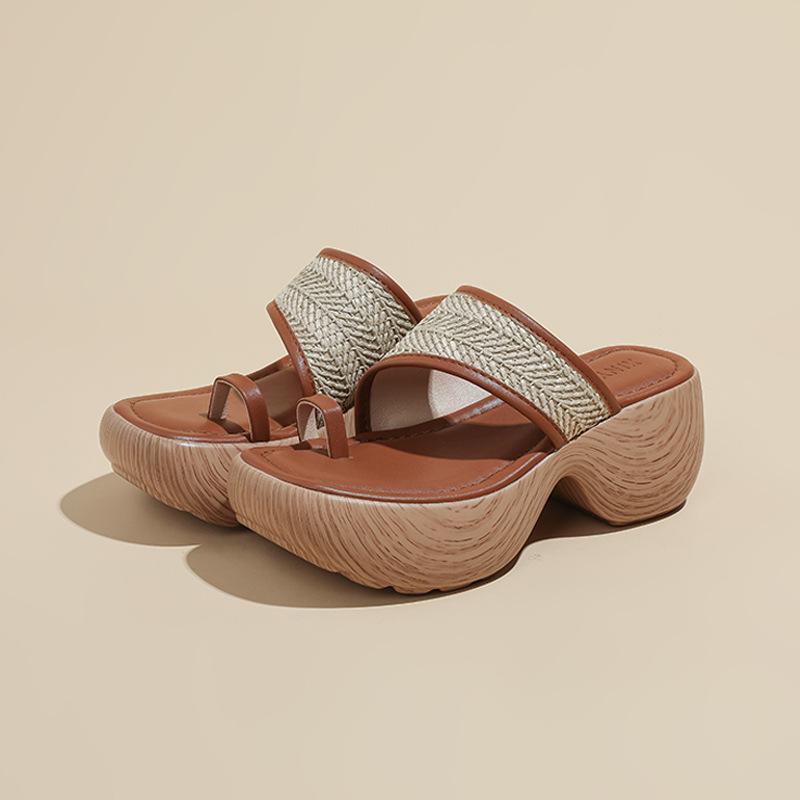 Summer vacation style retro straw thick heel thick sole heightening cool slippers women's toe Roman shoes cover toe flip-flops