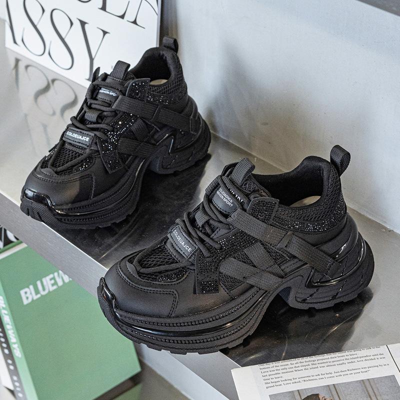 Thick-soled dad shoes women's 2025 new versatile lightweight soft-soled sports and leisure shoes small height-increasing shoes spring