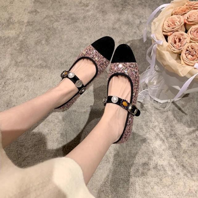 Yuanlitong 2025 Spring New Flat Casual Shoes Women's Retro Metal Word Belt Casual Mary Jane Single Shoes Women