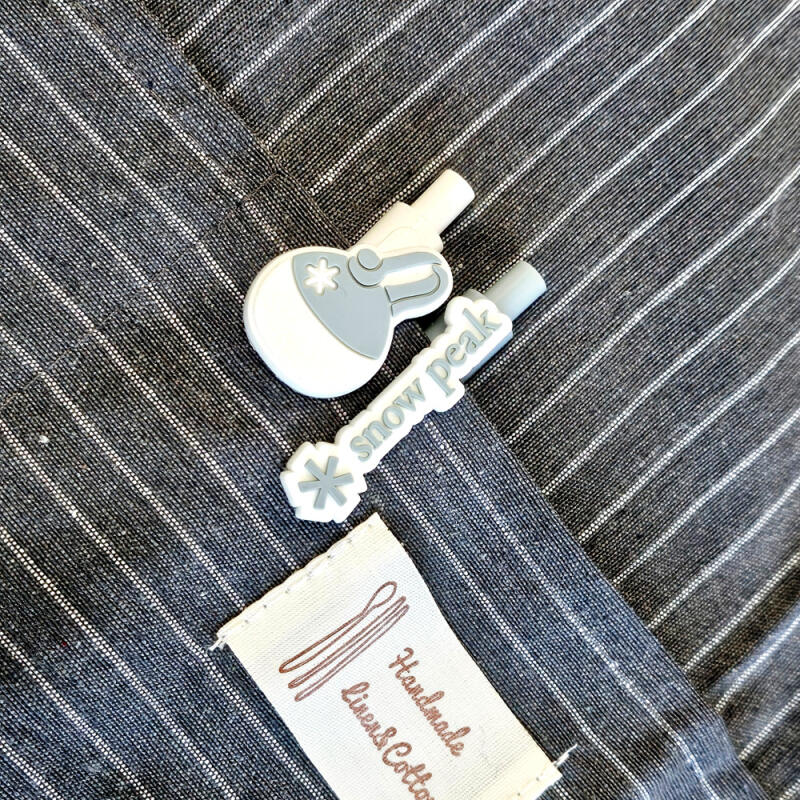 Randig bomulls- och linneförkläde för hemmet