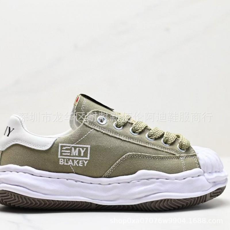 Unisex Canvas Sneakers Low Top Thick Sole Comfortable Casual Shoes Men Women Fall Winter