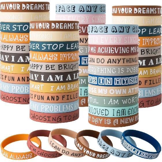 QEERBSIN 100 Pieces pirational Quote Wristbands -Bulk Pack Colored Motivational Bracelets- Stretch Unisex Wristbands for Men Women Teen Gifts, Party
