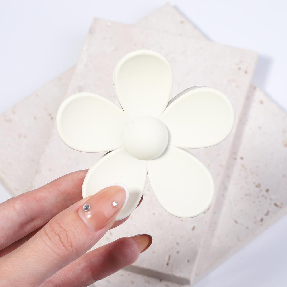 1Pcs Women Solid Color Flower Acrylic Hair Claw for Girls Sweet Pearl Hair Clamps Hair Crab Headband Clips Hair Accessories