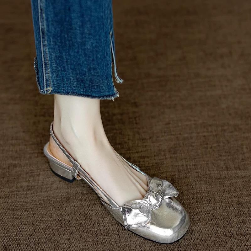 

Удобные женские туфли-слипоны на низком каблуке с круглым носком в корейском стиле, летняя новинка, модные женские сандалии с бантом-бабочкой и платком 39 серебряный
