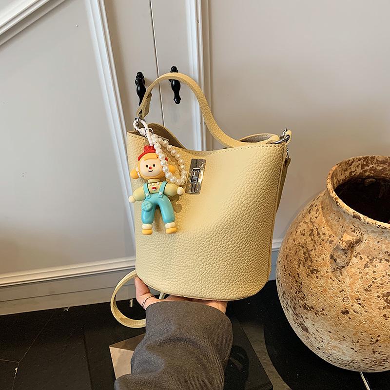 Small Bag Women's Summer New Versatile Niche Design Messenger Bag Bucket Shoulder Bag