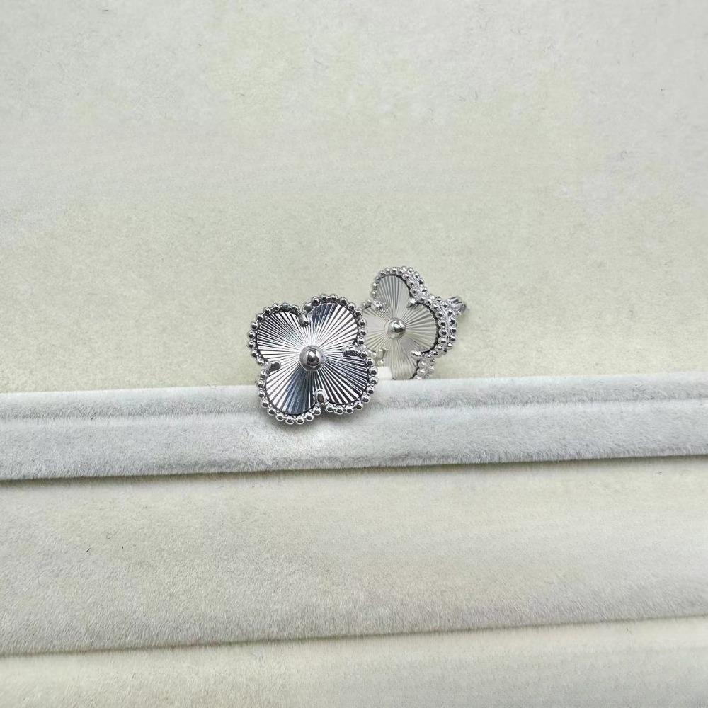 High-End Klassische Vierblattklee-Ohrringe für Damen, Roter Chalcedon High-End Damenohrringe