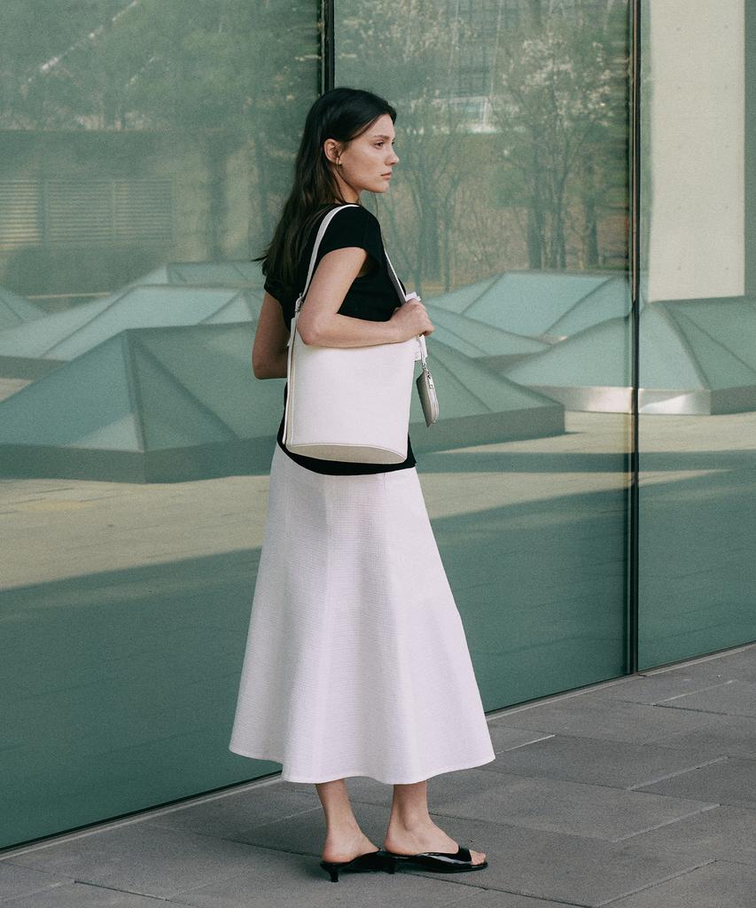 Lamerei Semi Flare White Skirt[Lmbesusk5410]-Off-White