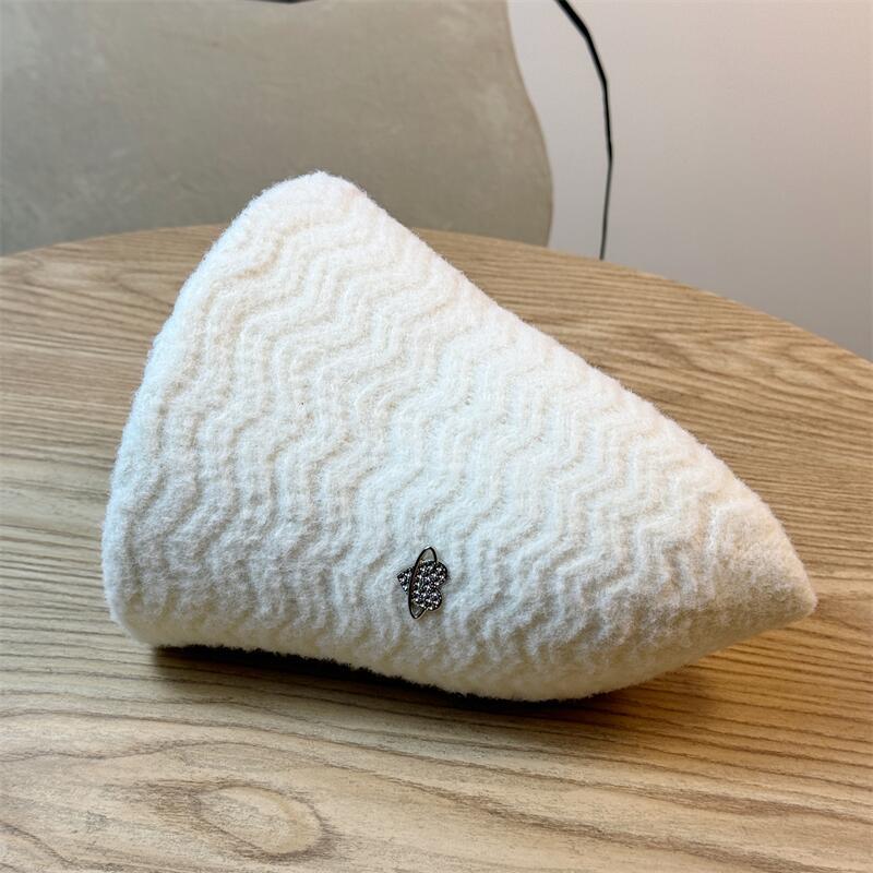 New Autumn and Winter Warm Lazy Wind Wool Hat Women's Ear Protection Knitted Pullover Hat Fashionable and Cute