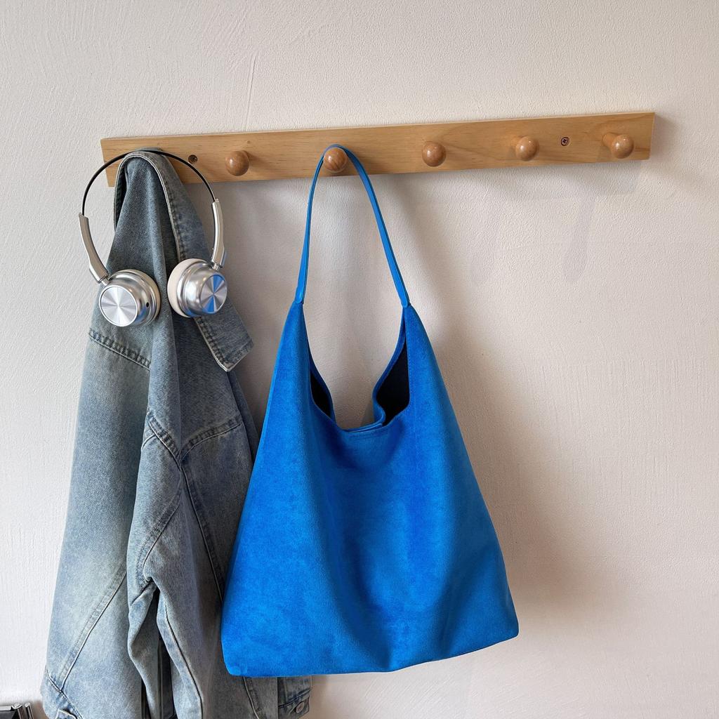 Neue Winter Vintage Wildleder Schultertasche Große Kapazität Pendler Beuteltasche Einfarbige Textur und Vielseitige Crossbody Aufbewahrungstaschen