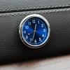 Universal Glow Dekorative Uhr Autouhr Mini Quarz Analog Auto Armaturenbrett Zeitanzeige Aufklebeuhr Uhr Für Auto Innendekoration