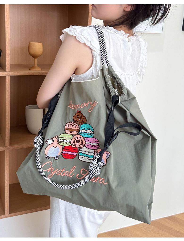 Umhängetasche aus Nylon mit Shiba Inu-Stickerei im japanischen Stil – Vielseitige Umhängetasche mit großem Fassungsvermögen für Damen.