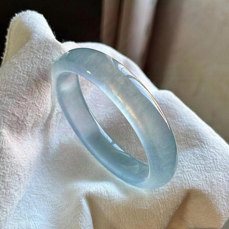 High Ice Variety Curry Blue Jadeite Blue Clear Water Bracelet Women's Agate Bracelet Horse Material Jade Bracelet Quartz Rock Jade Imitation