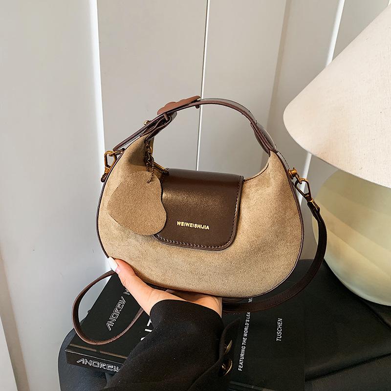 

Новая женская сумка-тоут 2025