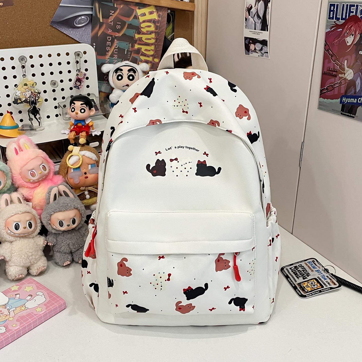 

Japanese Cute Kitten Print Graffiti Backpack for Women - Large Capacity, Lightweight, Casual Travel Bag Without Pendant белый
