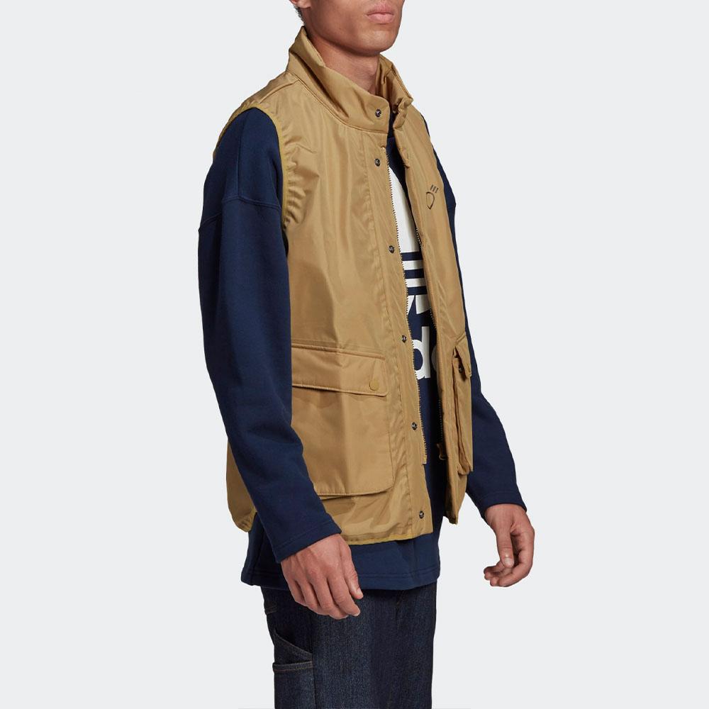【美品】HUMANMADE PADDED VEST ジャケット Human Made Men's Padded Vest in Green Human Made