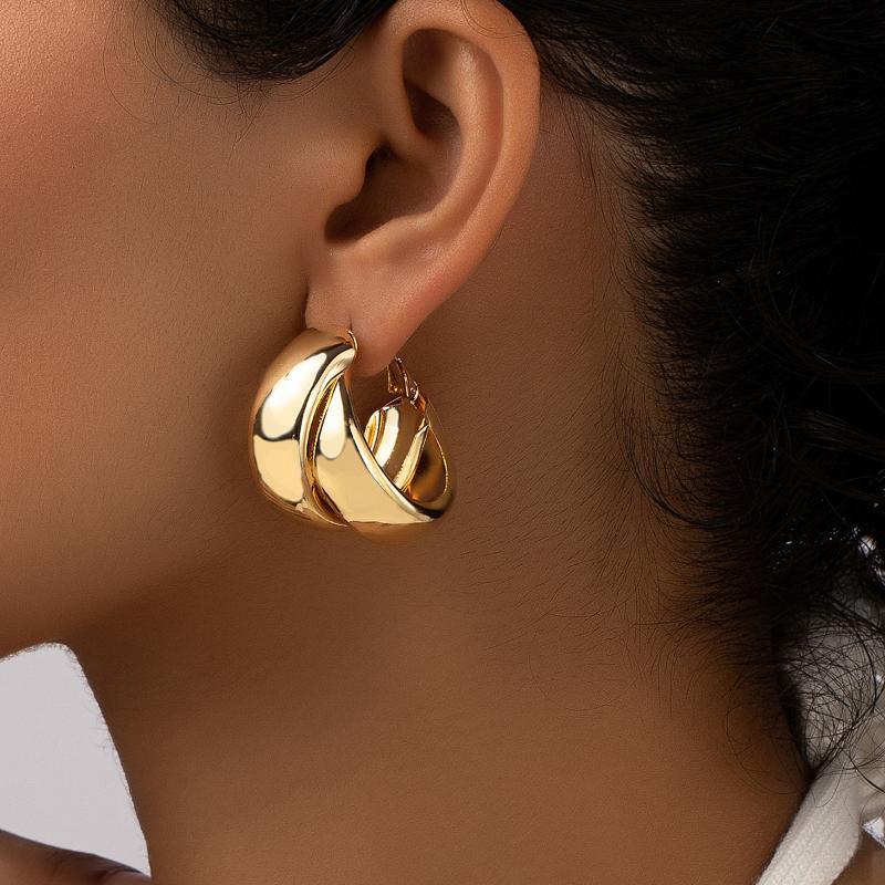Trendy Gold Crisscross Wide Hoop Clip-On Earrings Minimalist Non-Pierced Jewelry for Women Daily Party Wear