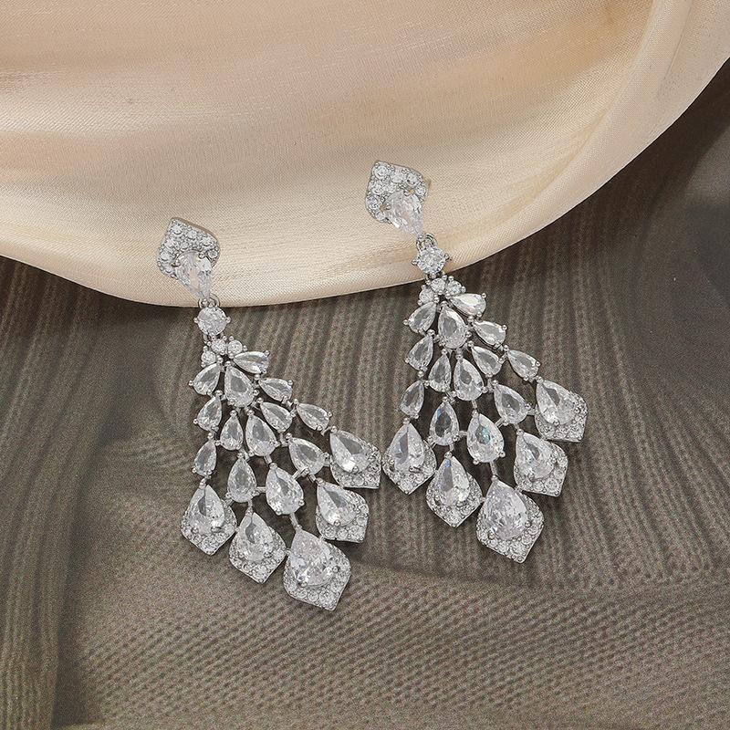 Simple Pearl Earrings 925 Silver Needle High-end Earrings Haoshi Versatile Temperament Ear Buckle Fringed Earrings Women