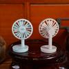 1/12 Domeček pro panenky Simulace Mini Model elektrického ventilátoru Panenka Dekorace domova Ozdoba Doplňky nábytku pro domeček pro panenky Hračka na hraní